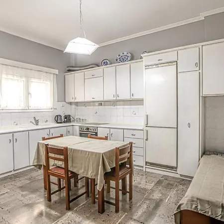 Nicolas Apartment