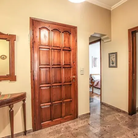 شقة Nicolas Tríkala